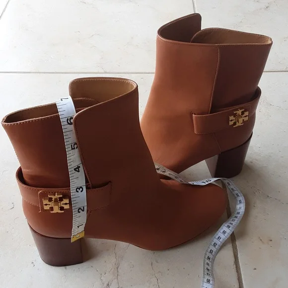 Tory Burch almost new boots - Picture 9 of 11